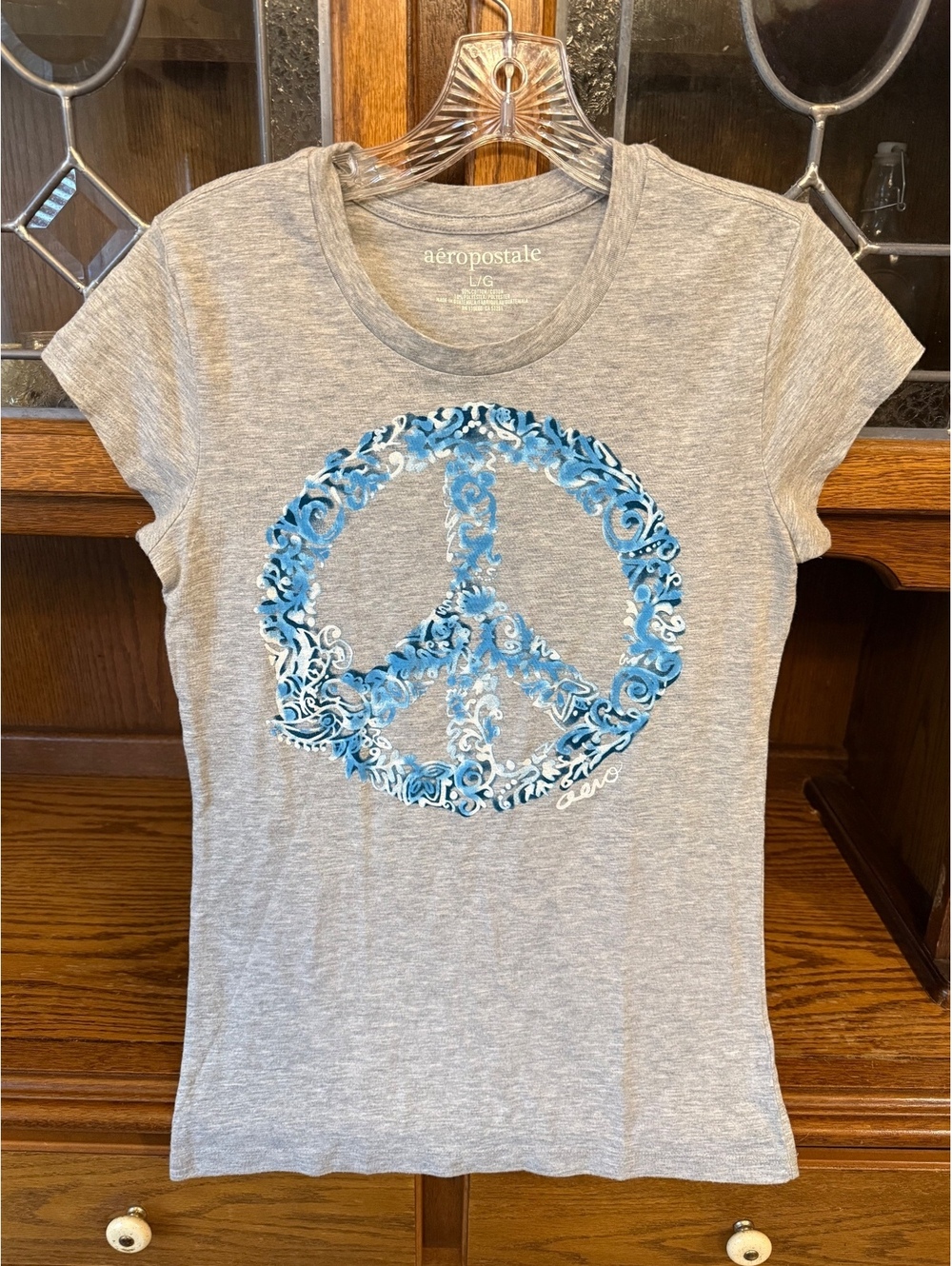 Y2K Aeropostale Peace Sign Graphic Tee L Gray Blue Floral Aero